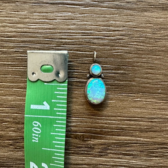 Sterling and Opal Pendant - Picture 4 of 4